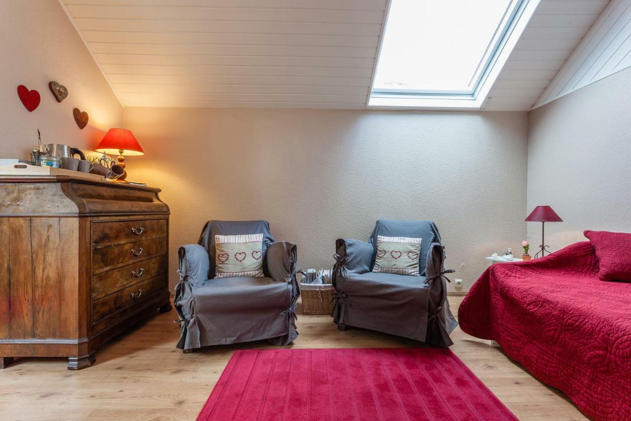La Rose Tremiere Hotel Wintzenheim-Kochersberg Bagian luar foto